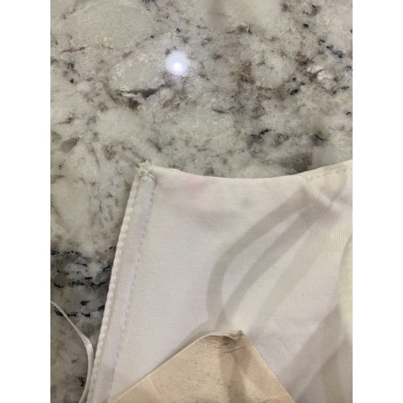 superdown Estelle Knot Crop Top in White Size Small - Picture 8 of 9